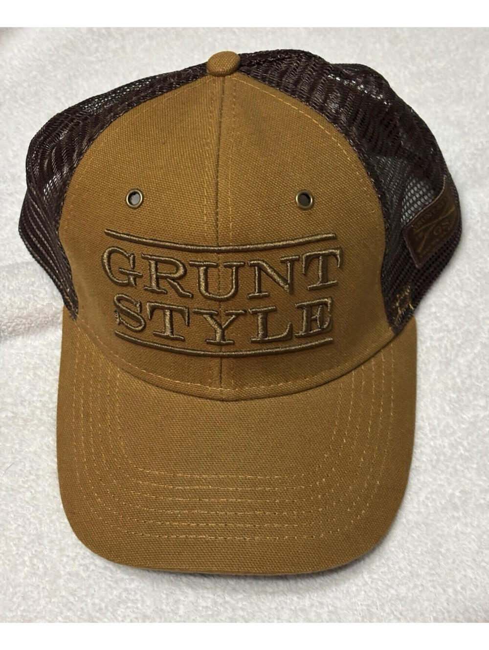 Grunt Style Embroidered Brown Mesh Snapback Hat || pre-owned